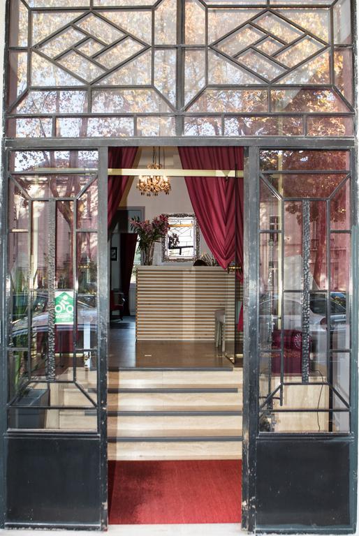 Mirabeau Tours