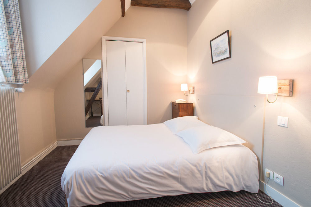 Mirabeau Hotel Tours